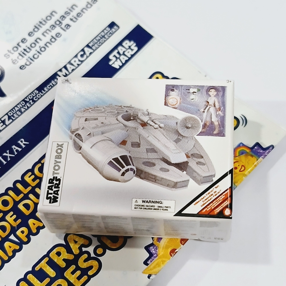 Zuru Mini Brands Disney Store Edition Series 1 Star Wars Millennium Falcon - Picture 2 of 4